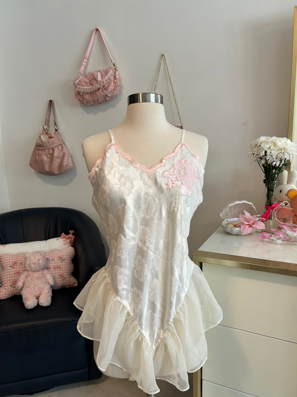 Gold Label Victoria’s Secret Satin Teddy-M-L