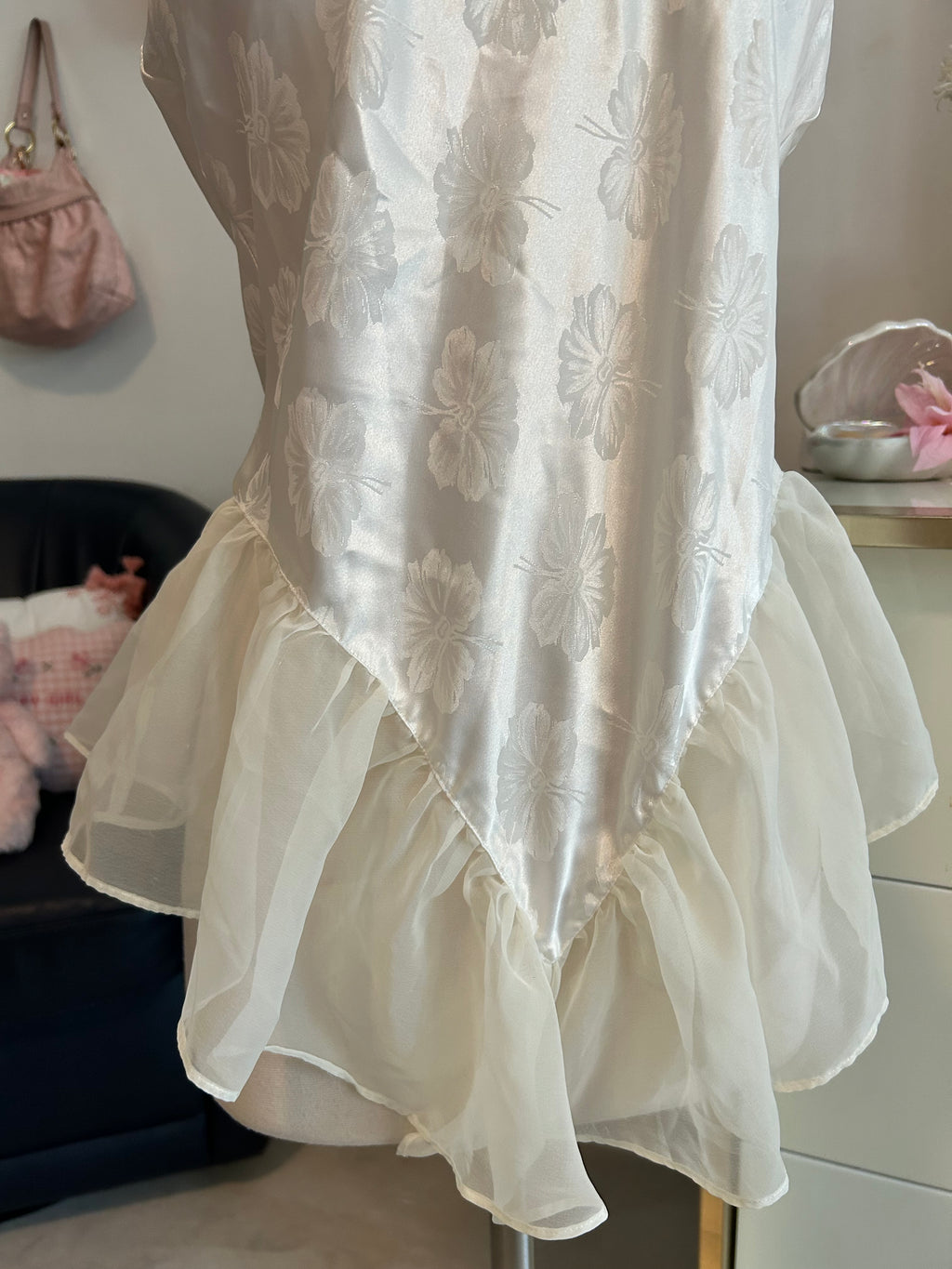Gold Label Victoria’s Secret Satin Teddy-M-L