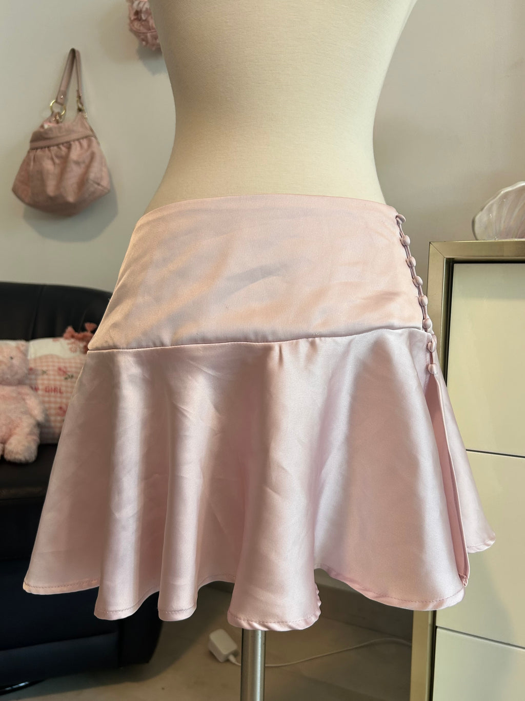 Forever 21 Satin Mini Skirt-M