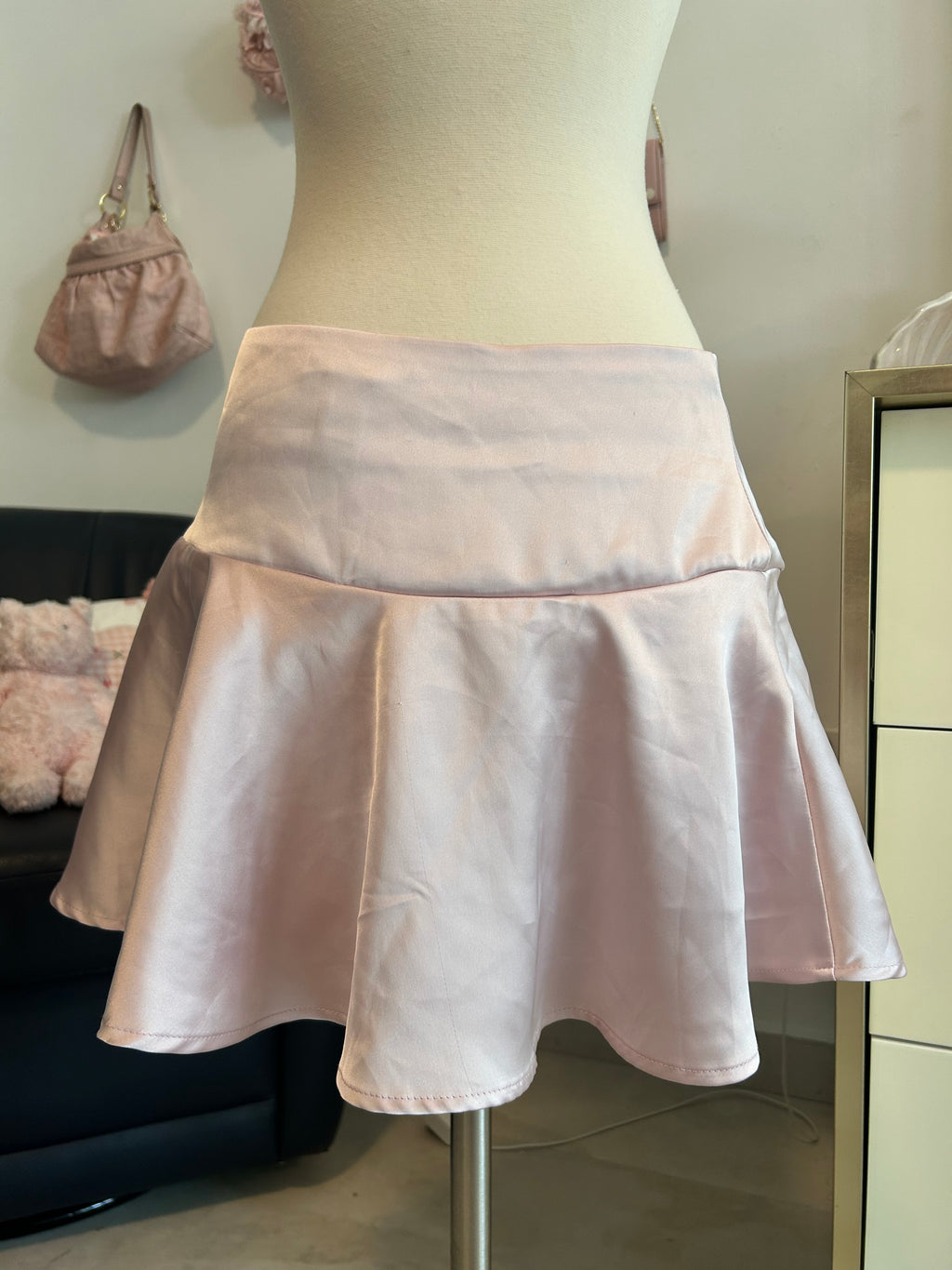 Forever 21 Satin Mini Skirt-M